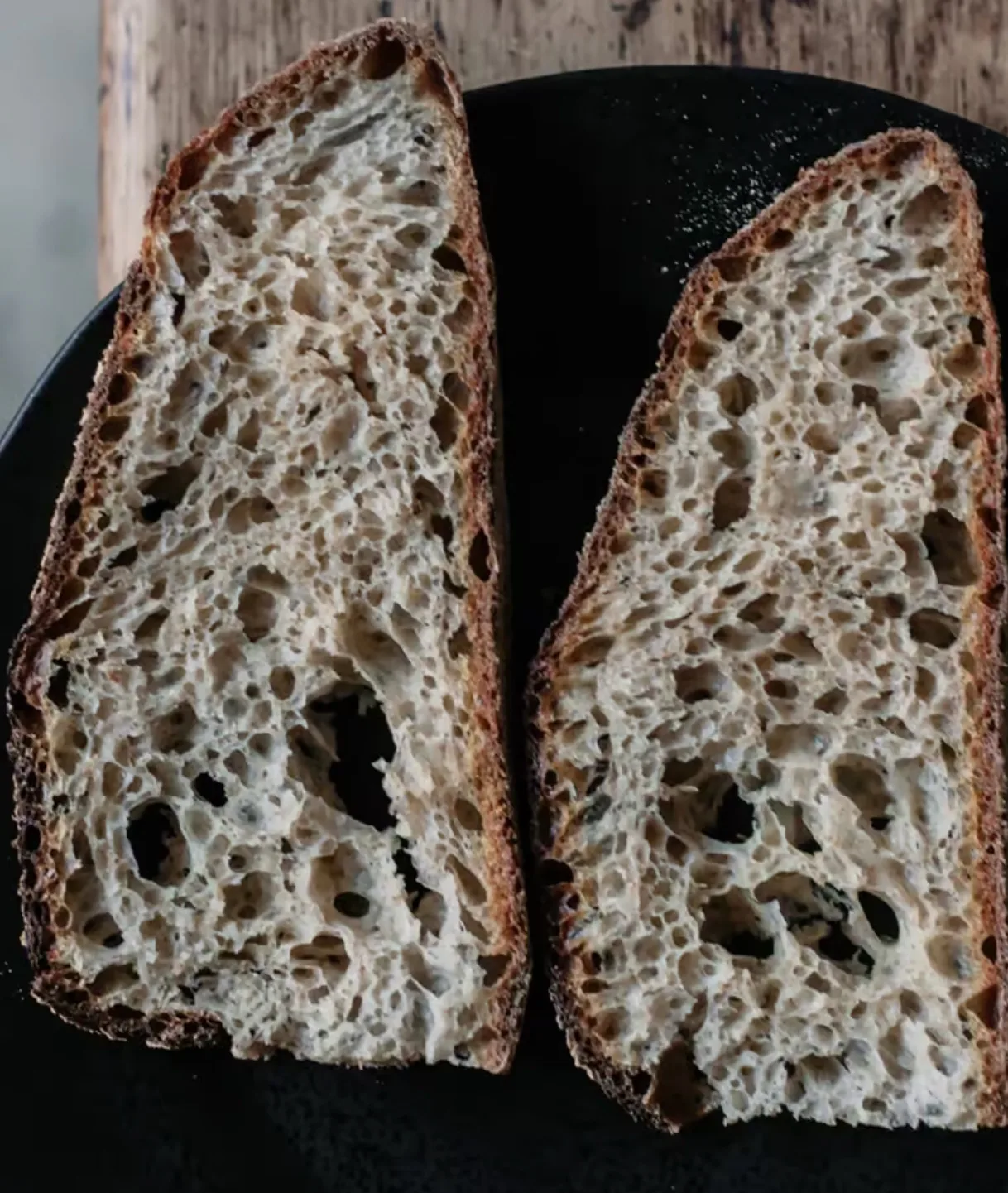 pic3 Sourdough bread sliced