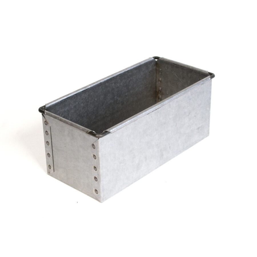 Steel bread tin