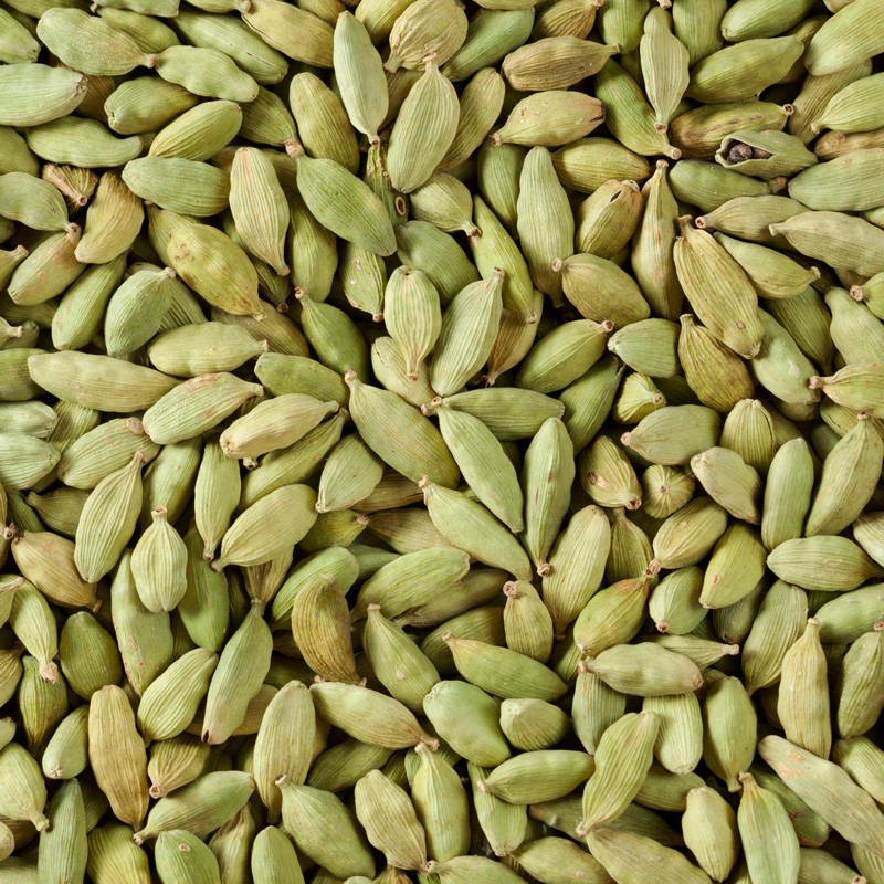 Cardamom Pods for flaking