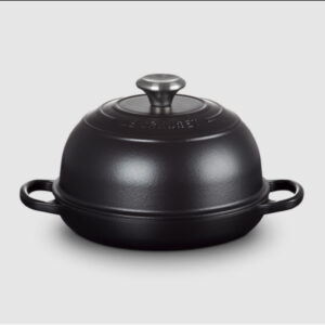 Le Creuset Bread Oven Black